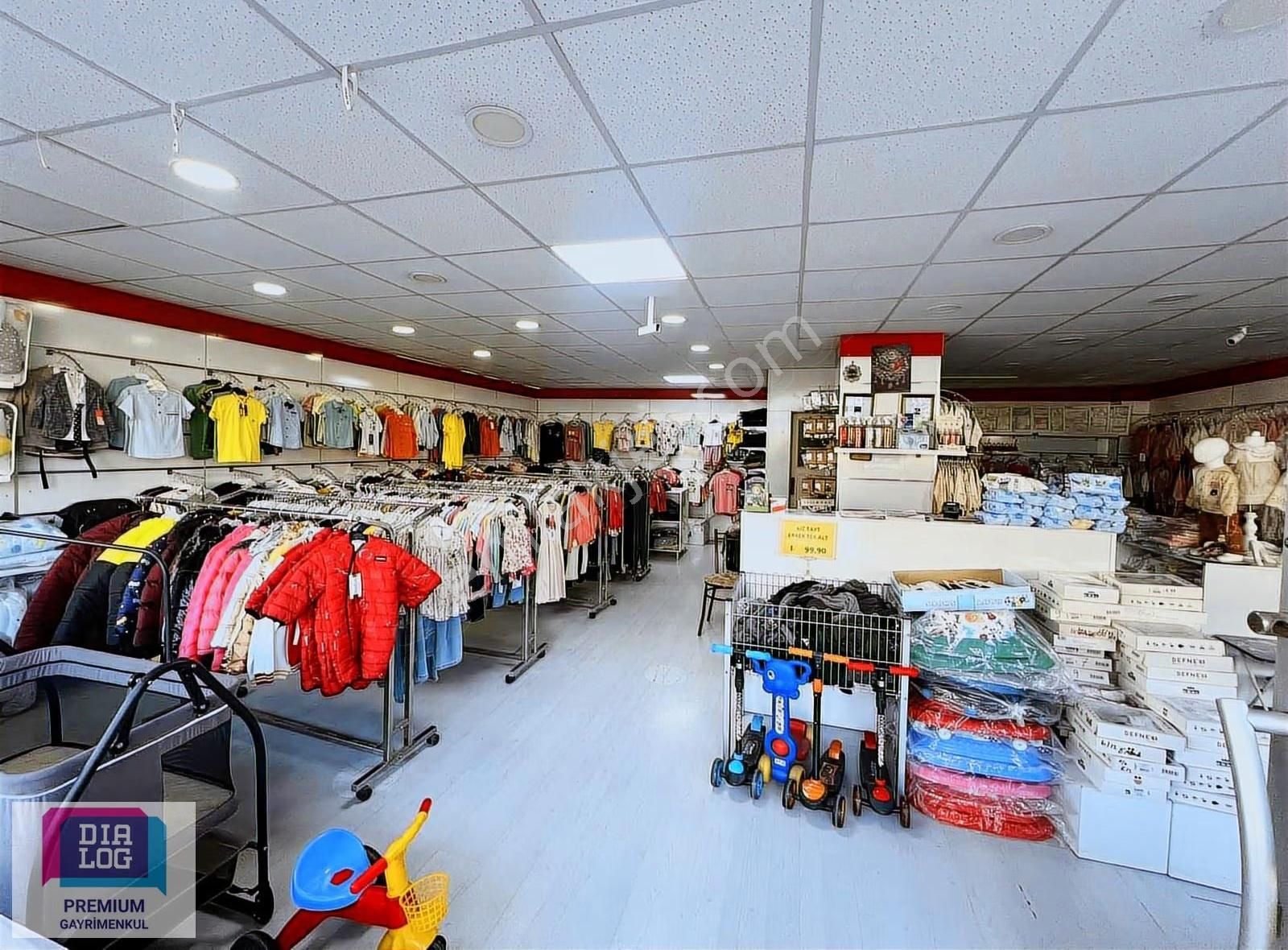 Bursa Soğanlı'da Cadde Üzerinde Devren Kiralık Giyim Mağazası - Görsel 2