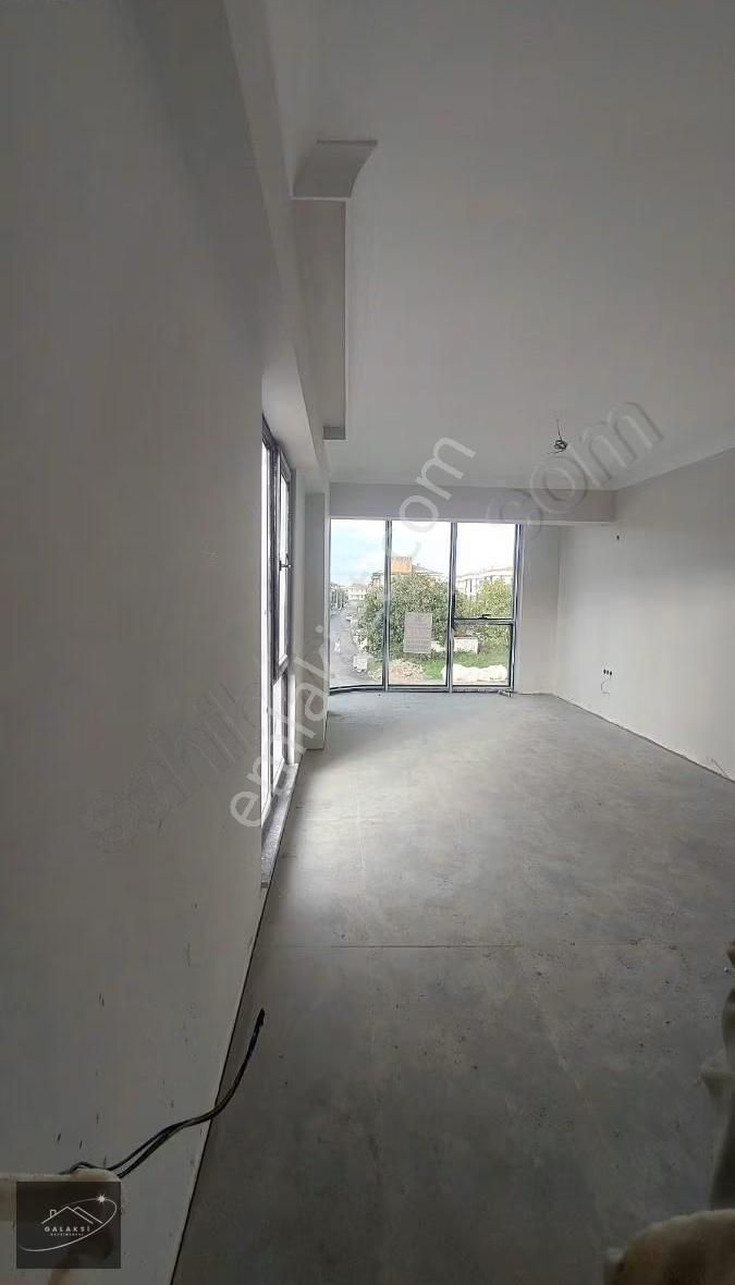 Yazlık Merkezi Konum 2+1 Satılık Ofis - Görsel 2