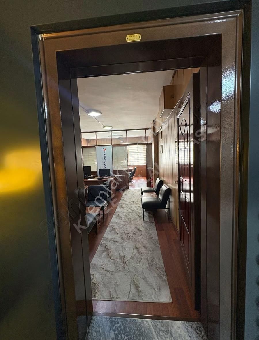 Kabze Emlaktan Sirer Caddesi Arı Sitesi 2. Noter Karşısı Satılık - Görsel 2