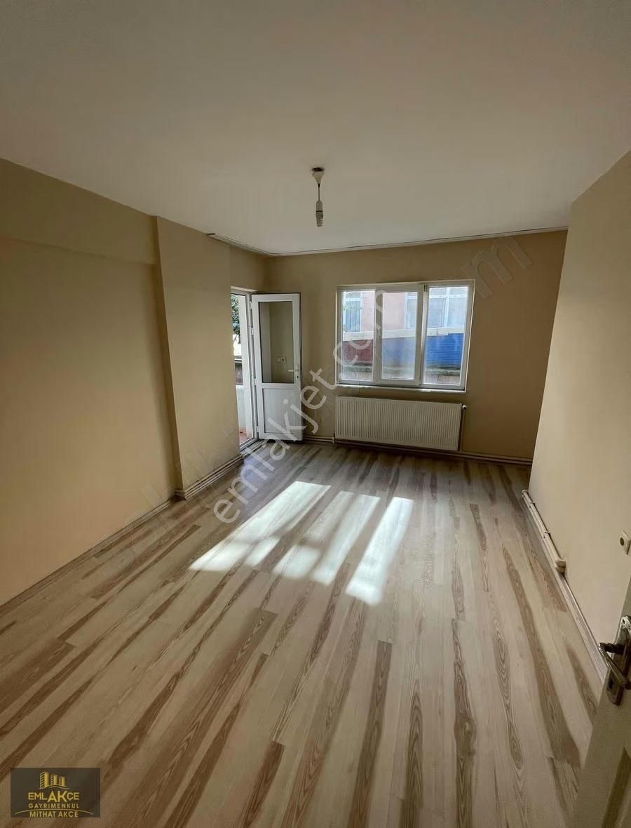 Emlakçe G.y.m Den Aşagı Kirazcada Kiralık 3+1 Daire - Görsel 3