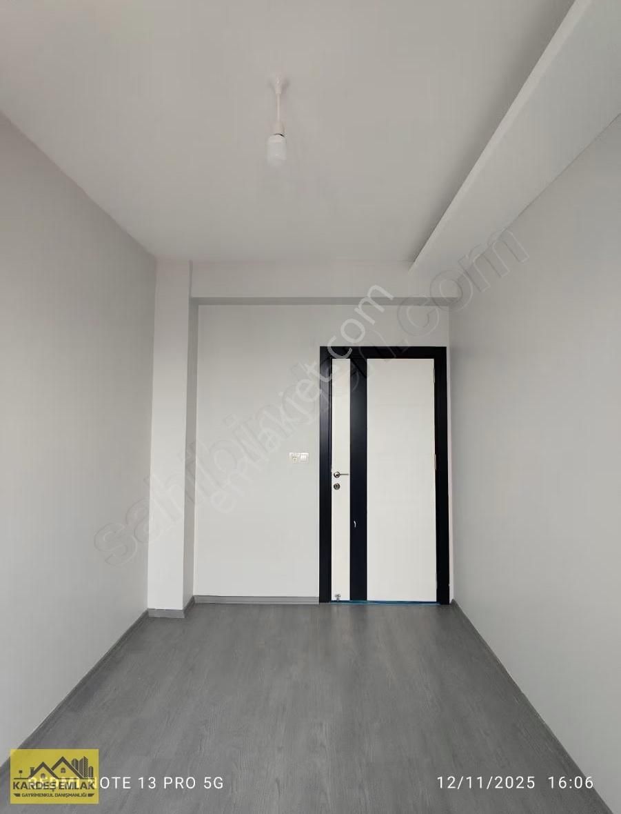 Kardeş Emlak'tan Beyceli Mahallesinde 3+1 Kapalı Mutfak Daire - Görsel 16