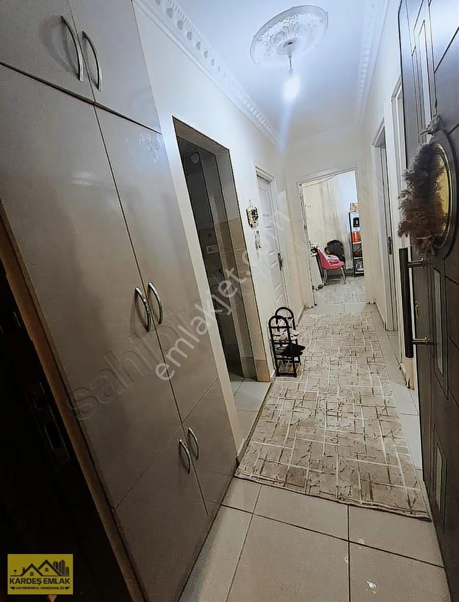 Kardeş Emlaktan.. Yenidoğan Da Cadde Üzerinde..