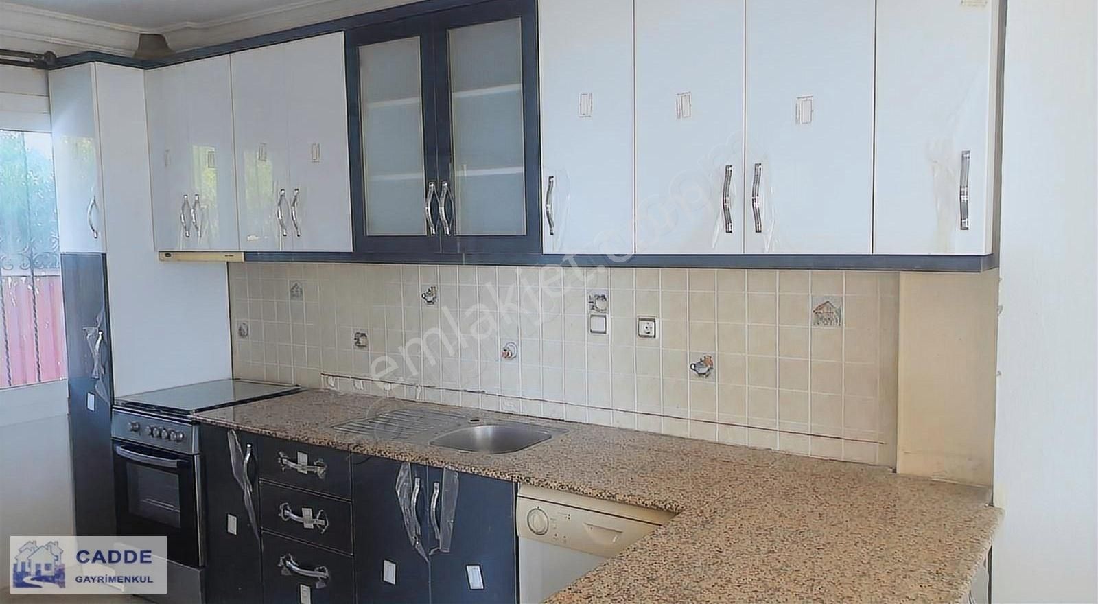 Özel Havuzlu Manzaralı Eşyalı Kilimalı 5+2 İki Tapulu Villa - Görsel 22