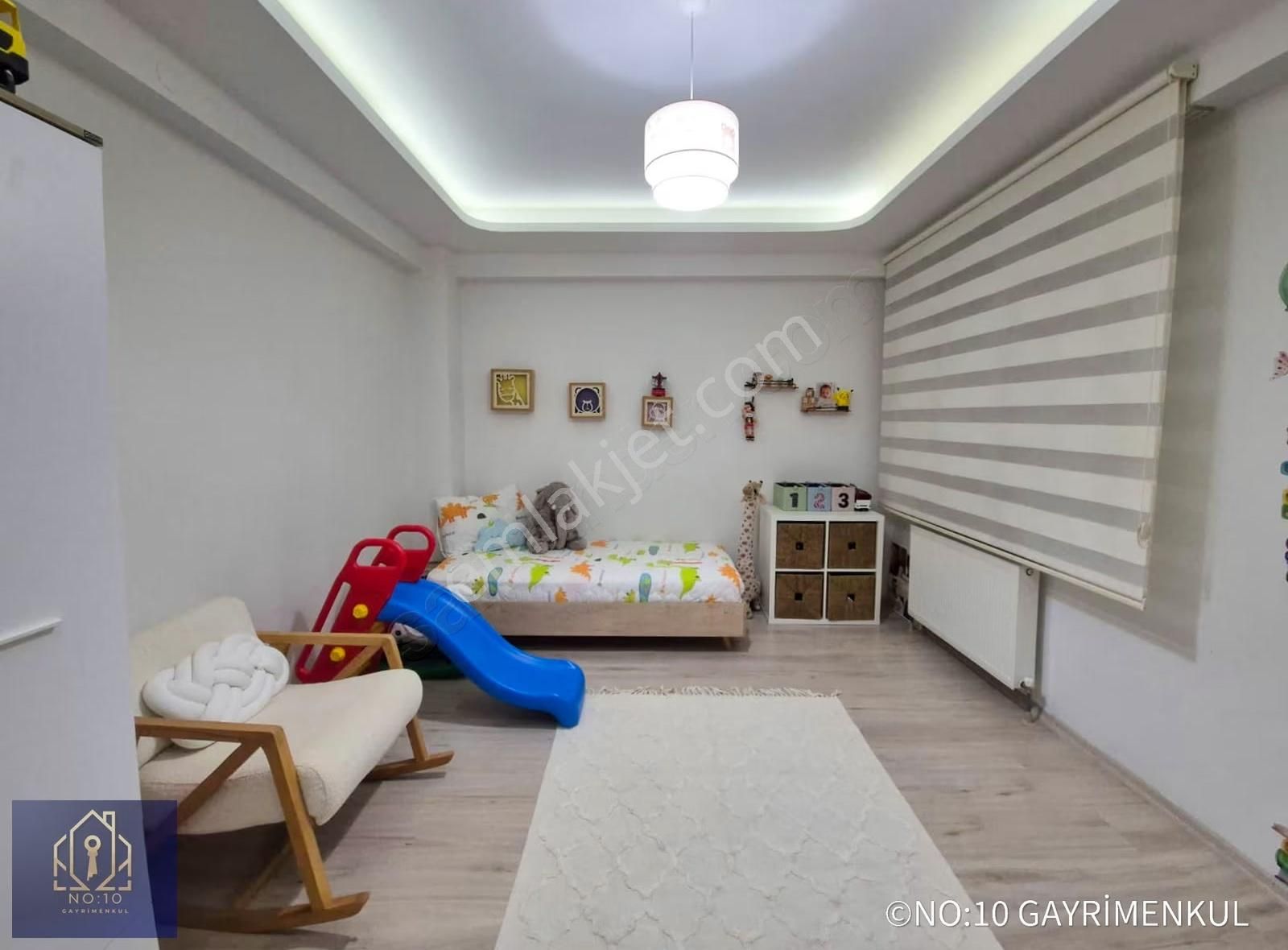 No:10 Gayrimenkulden Cadde Üstü Ara Kat 3+1 Ebeveyn Fırsat Daire - Görsel 13