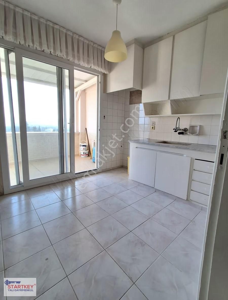 Bornova Merkezde Büyükpark Karşısı Kiralık 3+1 Daire - Görsel 2