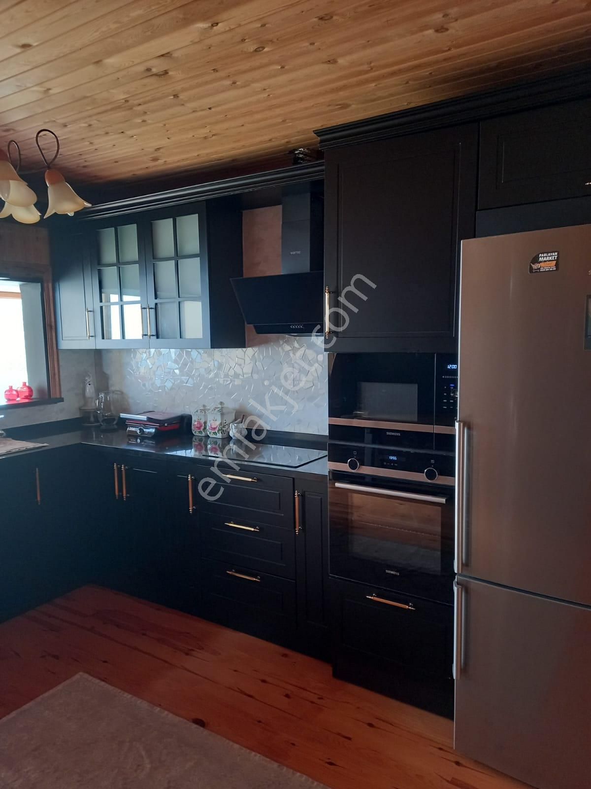 Trabzon Akçaabat Salacıkta Kiralık Eşyalı Bahçeli Ev - Görsel 27