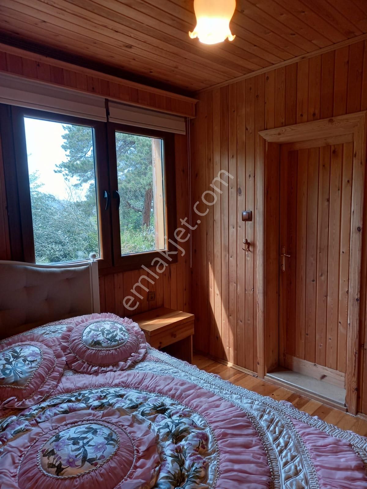 Trabzon Akçaabat Salacıkta Kiralık Eşyalı Bahçeli Ev - Görsel 24