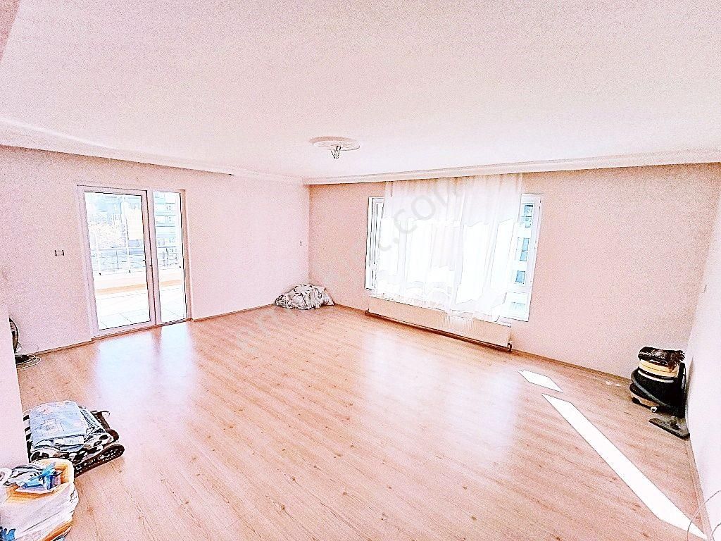 Kalatepede Erol Kaya Ve Ünsal Caddeye Yakını Satlık 3+1 Daire - Görsel 6