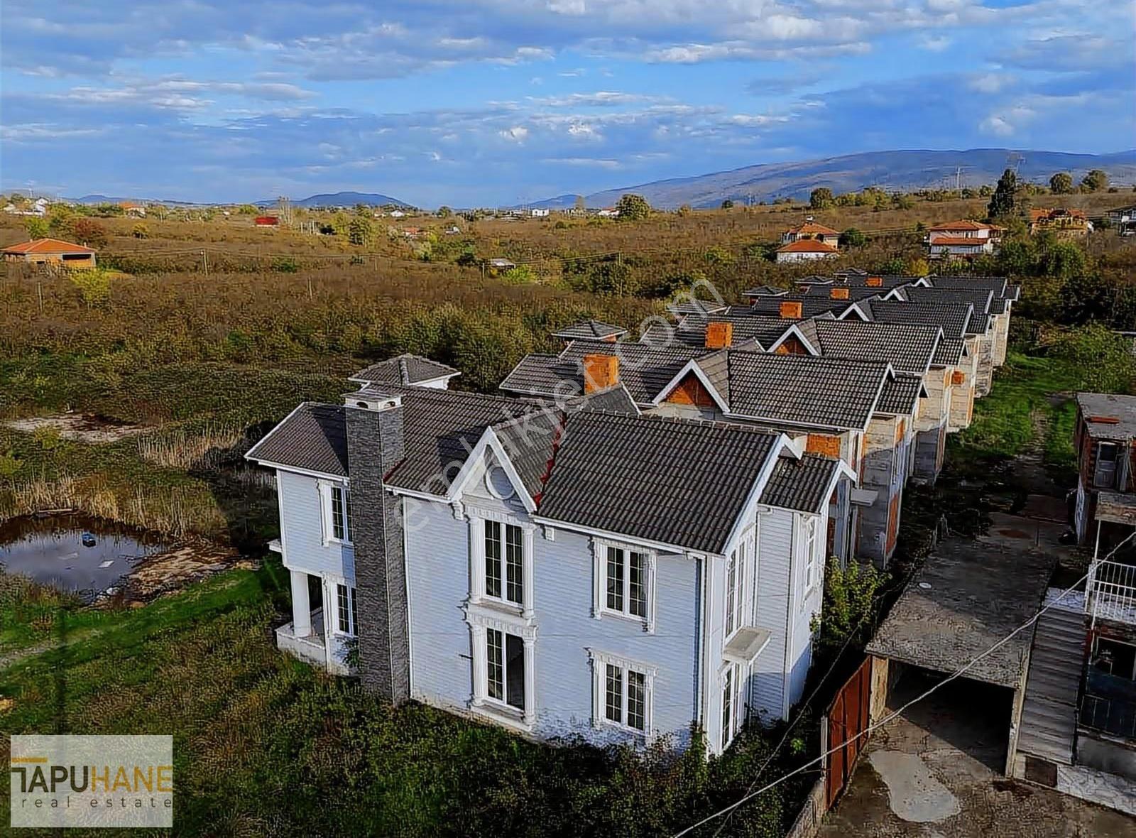 Tapuhane'den Mahmutbey Maahallesinde Satılık Villa - Görsel 13
