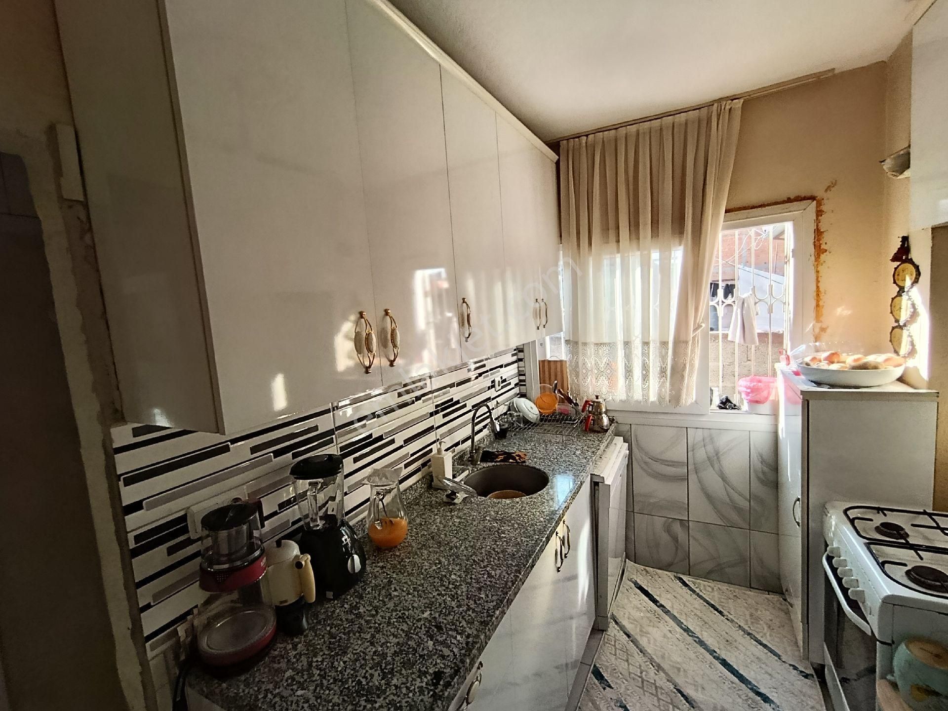 Yeşilyuva Mah.3'cü Katı 3+1 Kapalı Mutfaksatılık Daire - Görsel 8