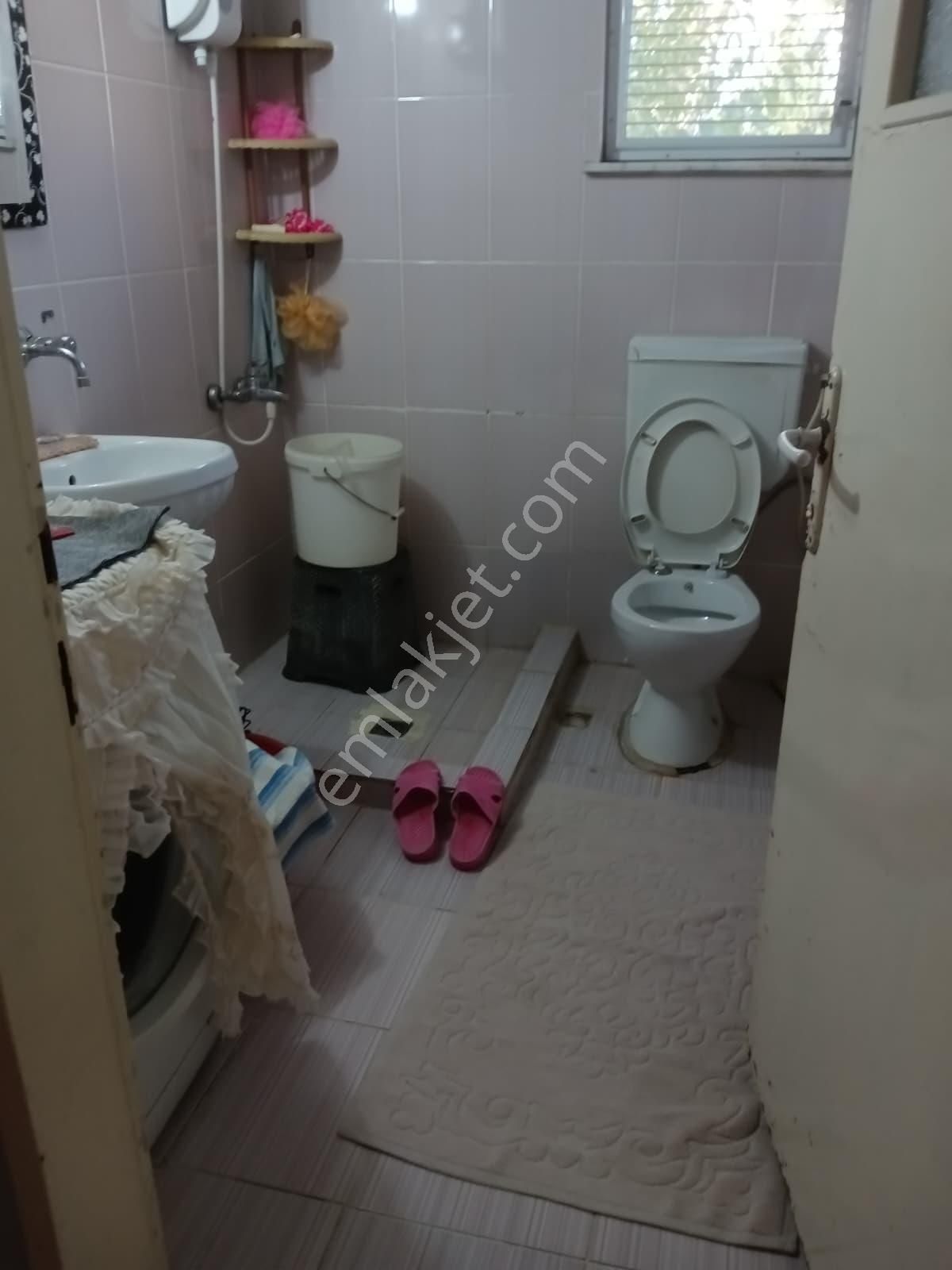 Kozan Gayrimenkulden Göllerde 620mt2 İçinde Ev Ve Arsa - Görsel 8