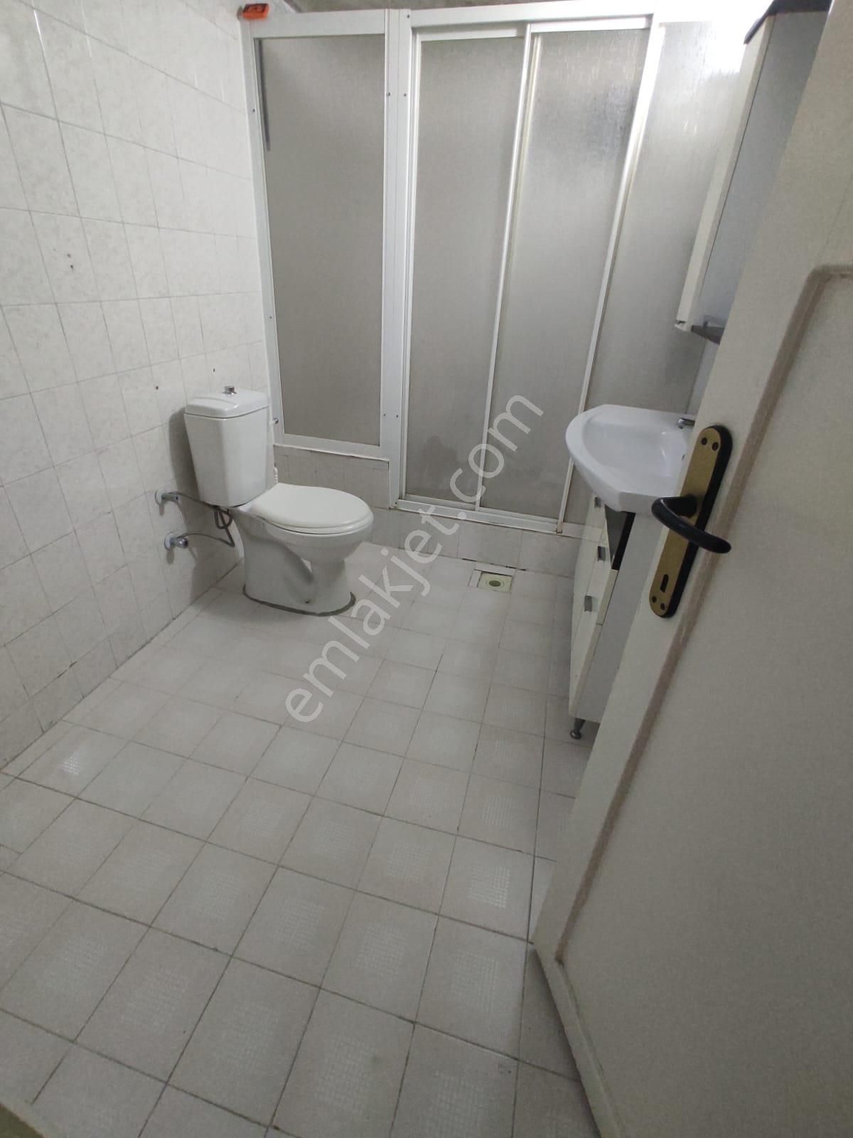 Ender Uysal Gayrimenkulden Satılık Fesleğen De 3+1 Balkonlu Çok Geniş Daire.. - Görsel 30