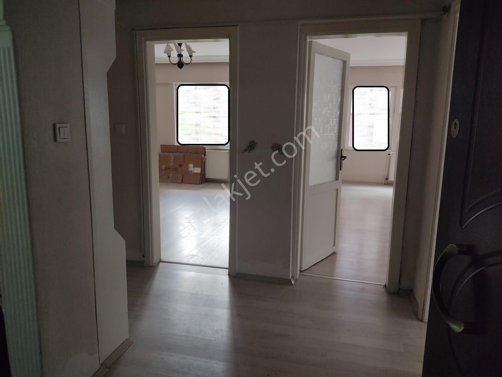 Ender Uysal Gayrimenkulden Satılık Fesleğen De 3+1 Balkonlu Çok Geniş Daire.. - Görsel 14