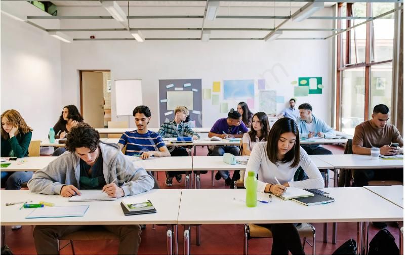 Kızılay Karanfil Sokakta Devren Kurs Merkezi - Görsel 7