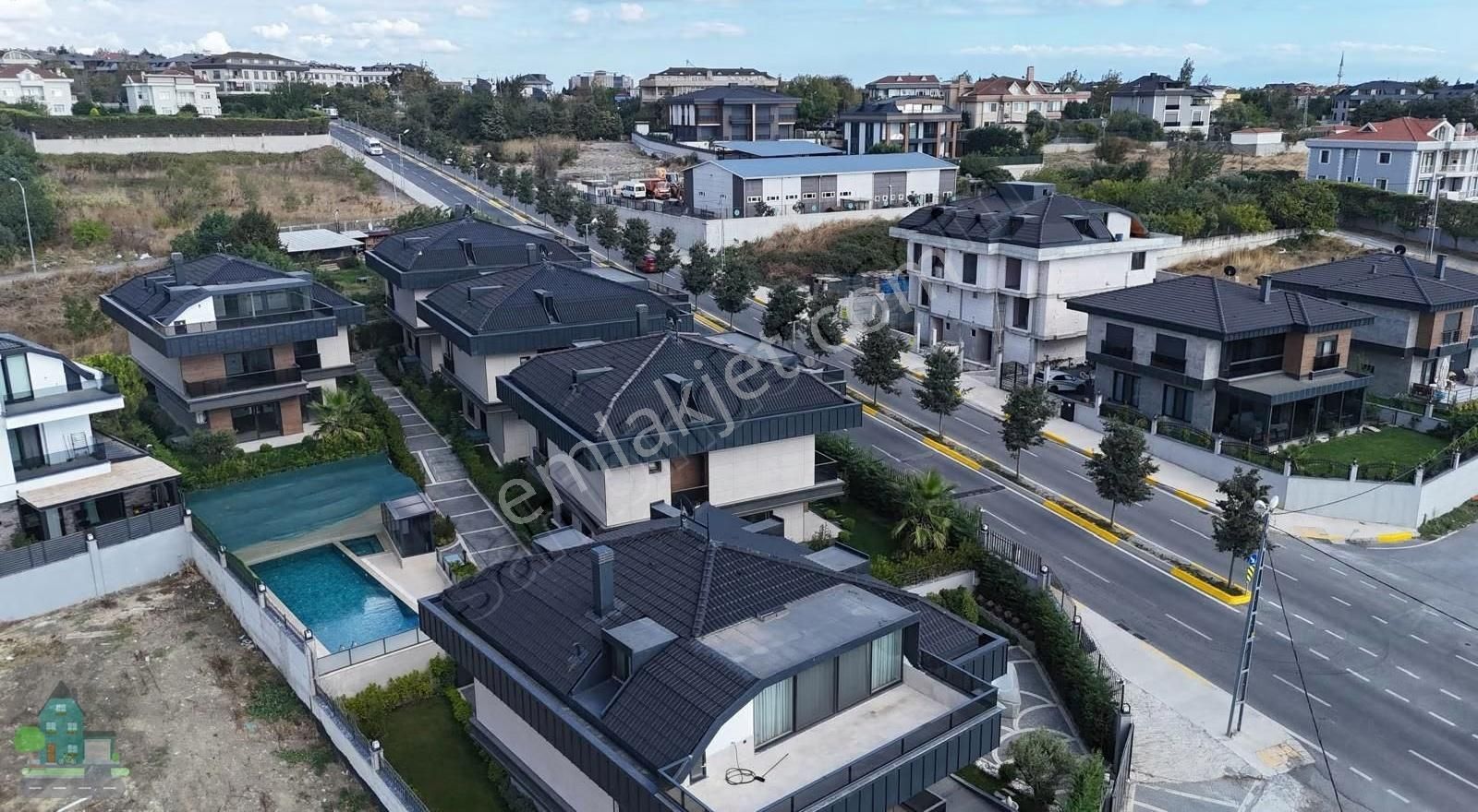 Satılık Villa Site İçinde