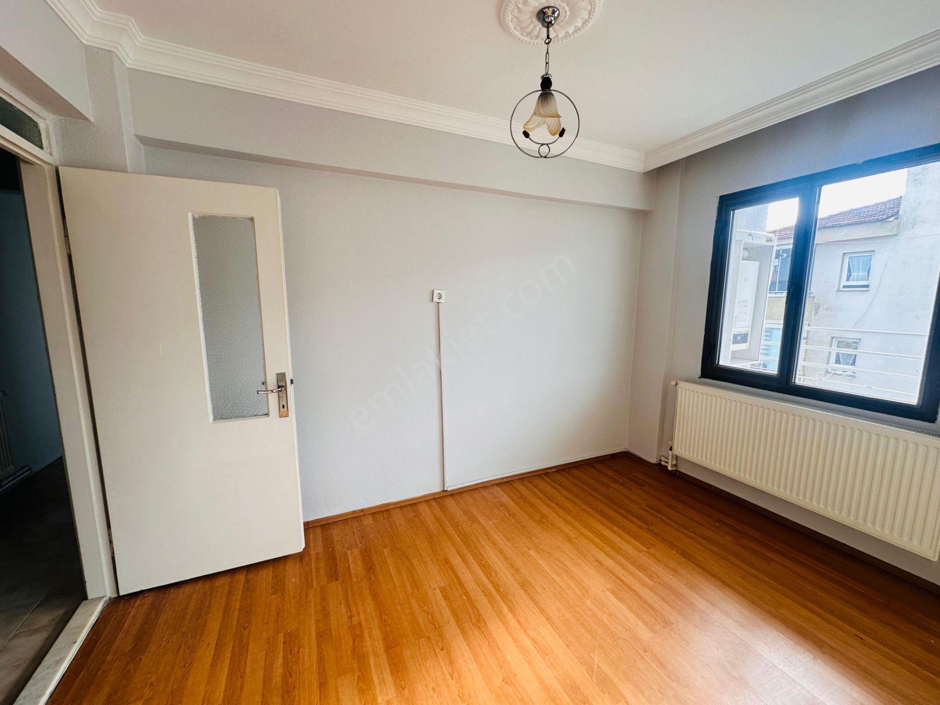 A Plus Gayrimenkulden Cadde Üzerinde Bakımlı 3+1 Satılık Daire - Görsel 4