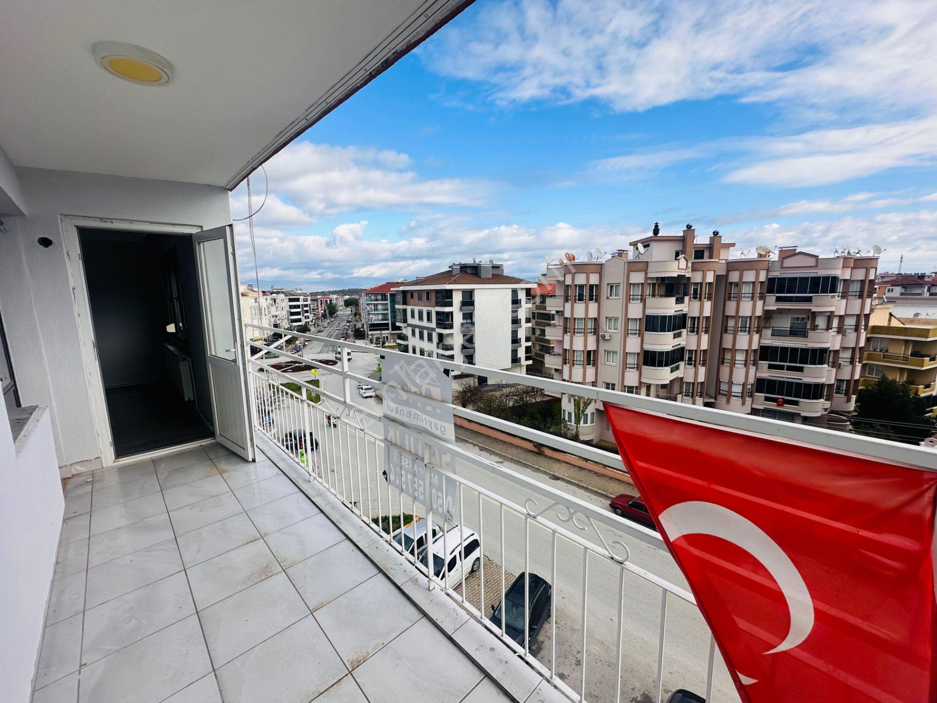 A Plus Gayrimenkulden Cadde Üzerinde Bakımlı 3+1 Satılık Daire - Görsel 27