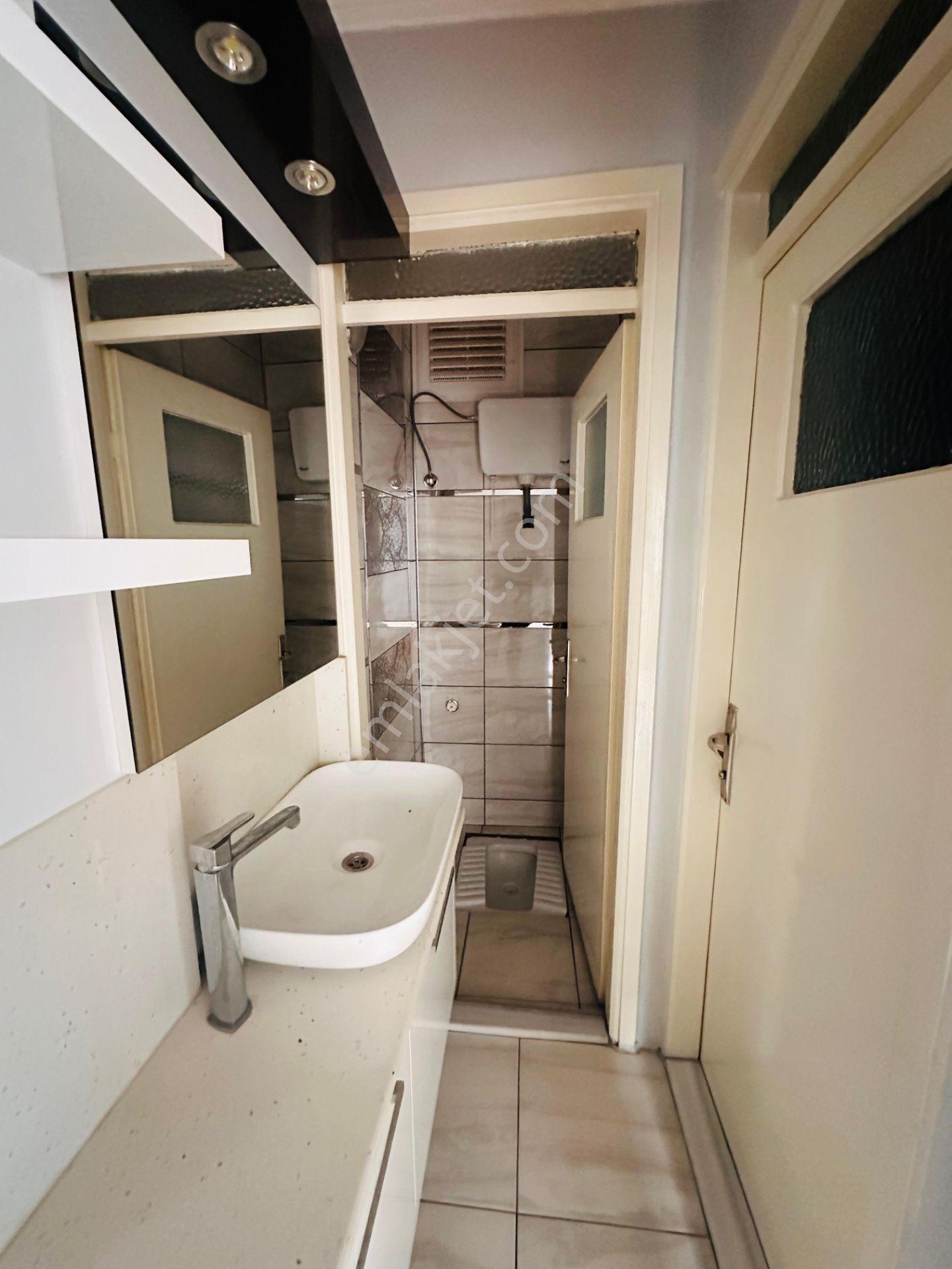 A Plus Gayrimenkulden Cadde Üzerinde Bakımlı 3+1 Satılık Daire - Görsel 8