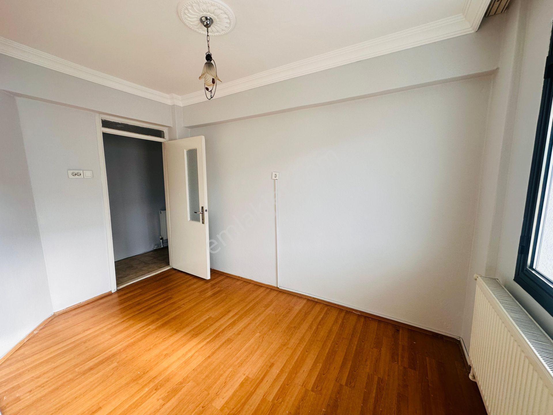 A Plus Gayrimenkulden Cadde Üzerinde Bakımlı 3+1 Satılık Daire - Görsel 5