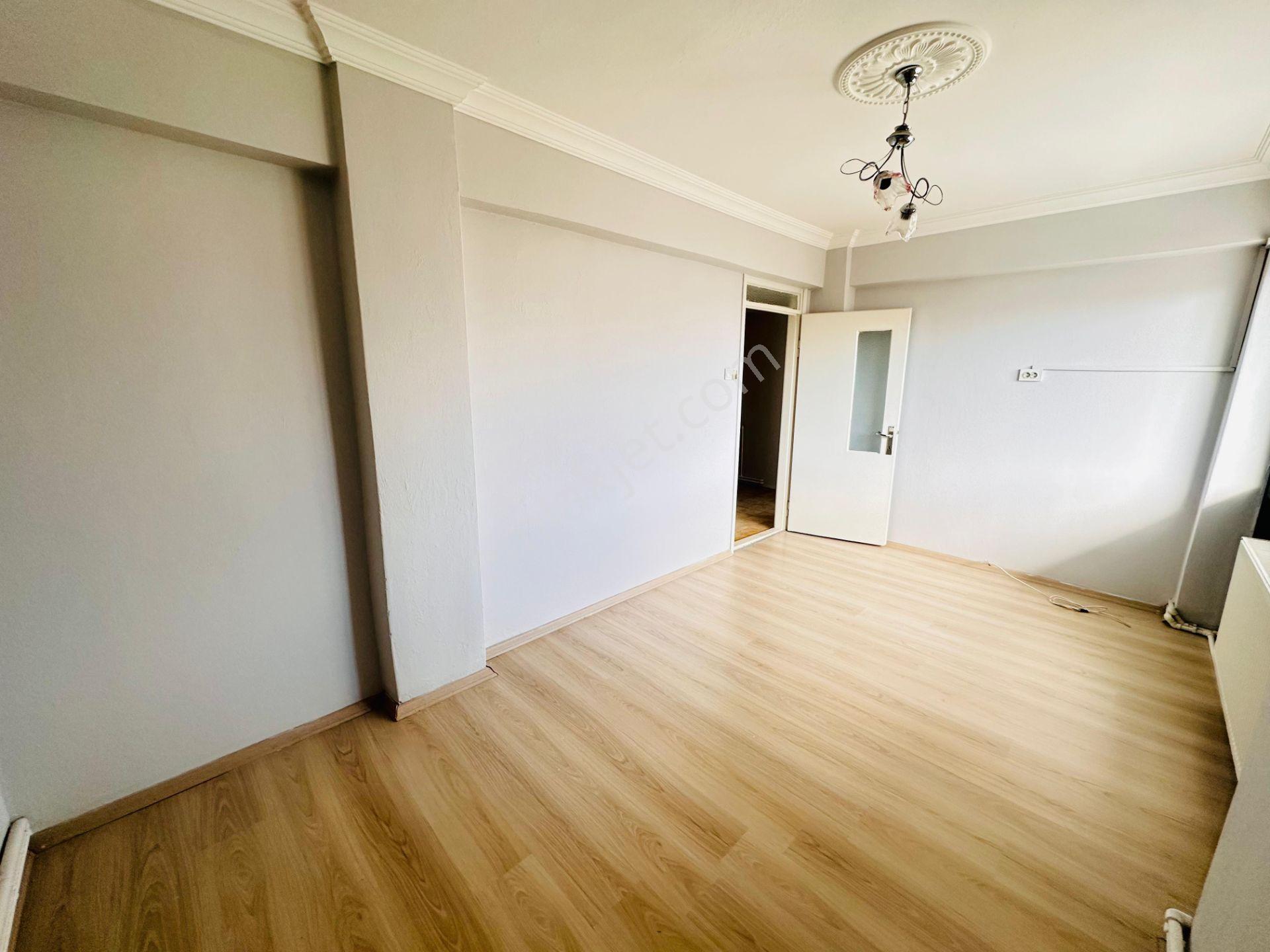 A Plus Gayrimenkulden Cadde Üzerinde Bakımlı 3+1 Satılık Daire - Görsel 24