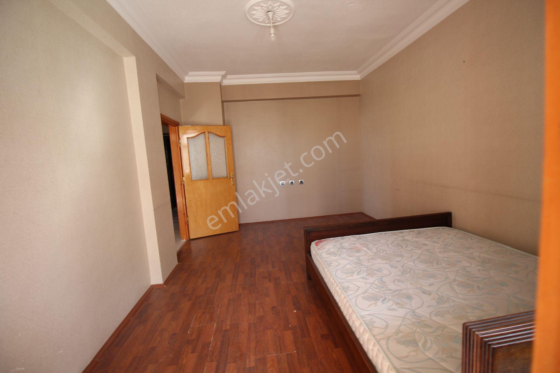 Aksaray Tacin Mah.emniyet Yanında Temiz Geniş Kiralık 3+1 Daire - Görsel 15