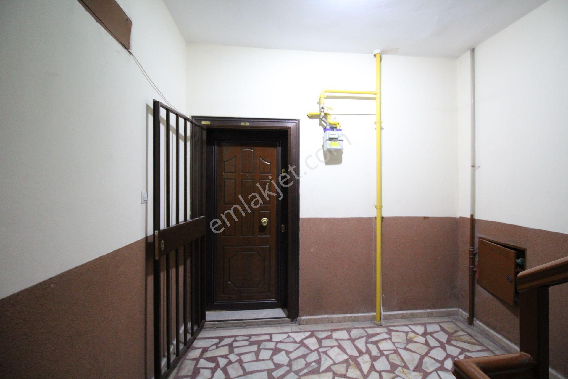 Aksaray Tacin Mah.emniyet Yanında Temiz Geniş Kiralık 3+1 Daire - Görsel 3