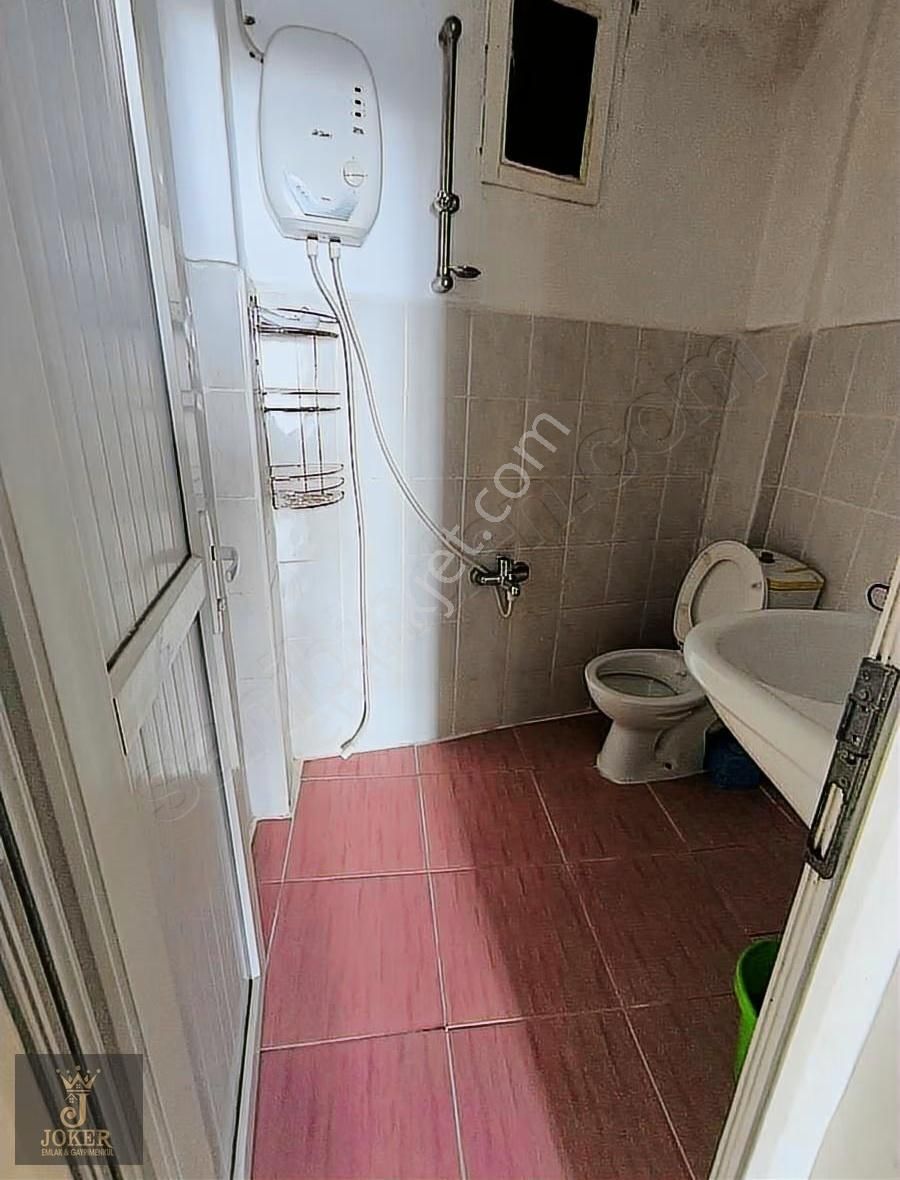 İhsaniye Mah. Satılık Sobalı Eşyalı 2+1 Daire(kargir Apt) - Görsel 10