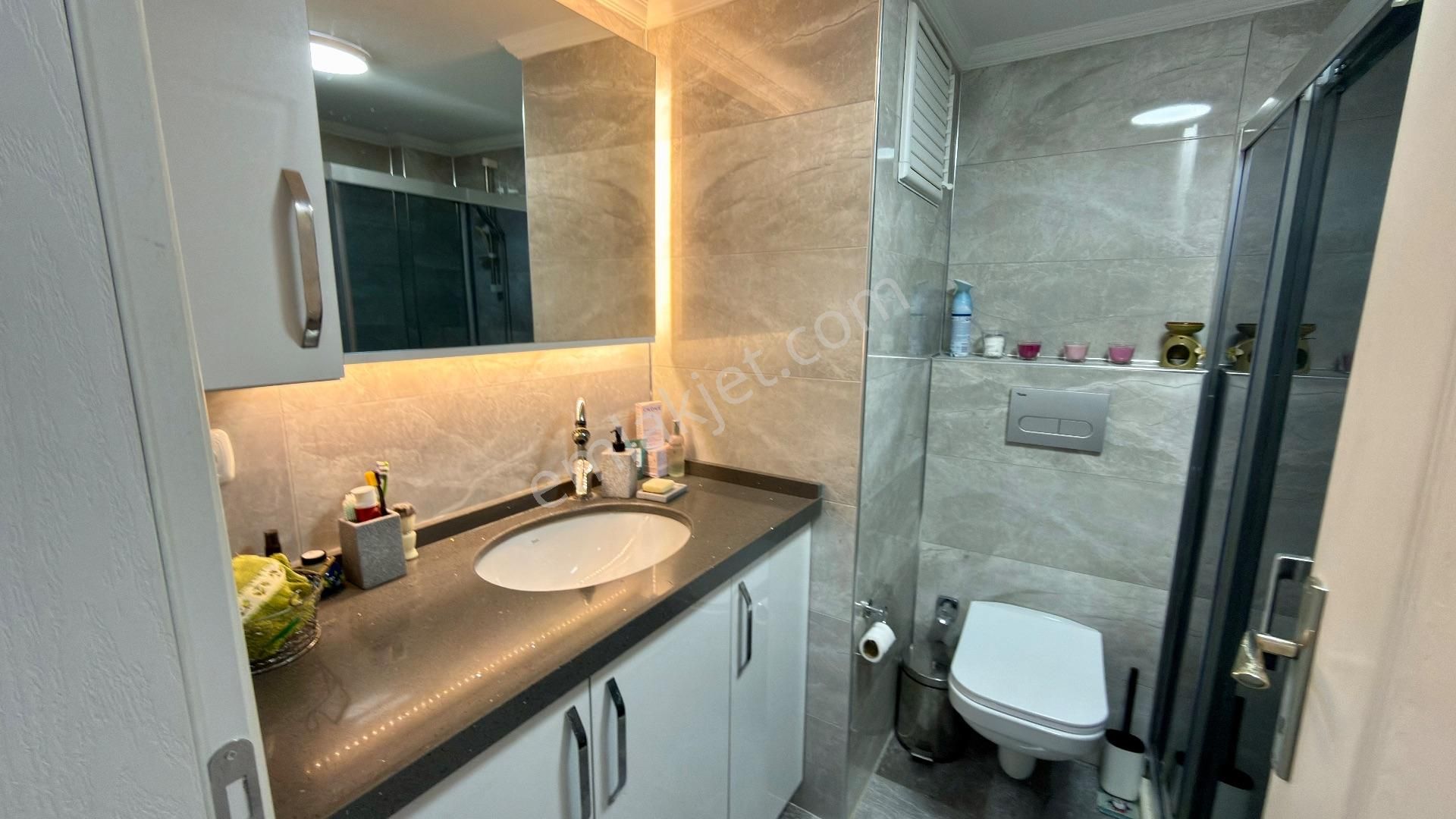 Göztepe’de Sahile 3 Dakika Masrafsız 2. Kat Satılık 2.5+1 Daire - Görsel 19