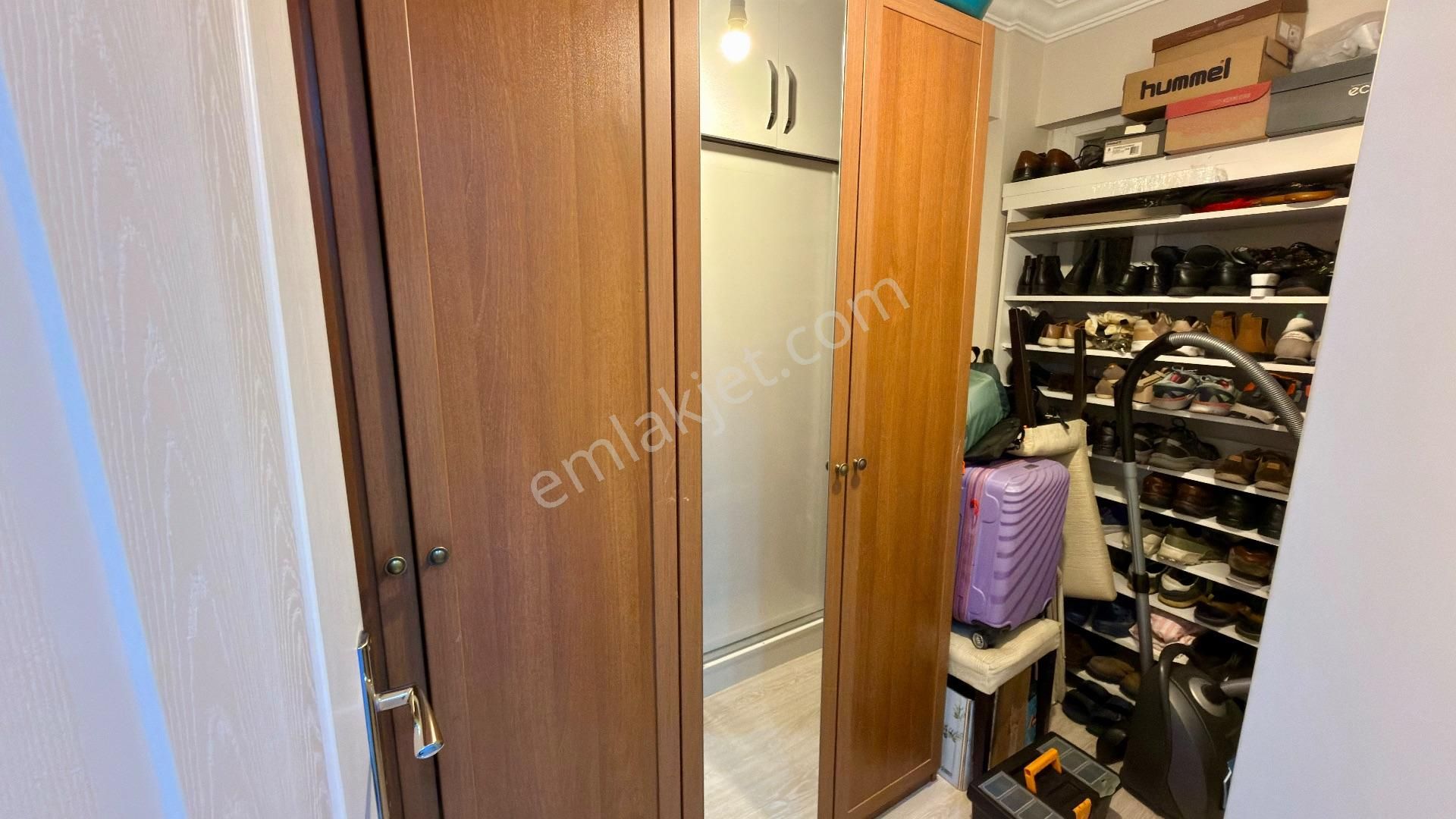 Göztepe’de Sahile 3 Dakika Masrafsız 2. Kat Satılık 2.5+1 Daire - Görsel 13