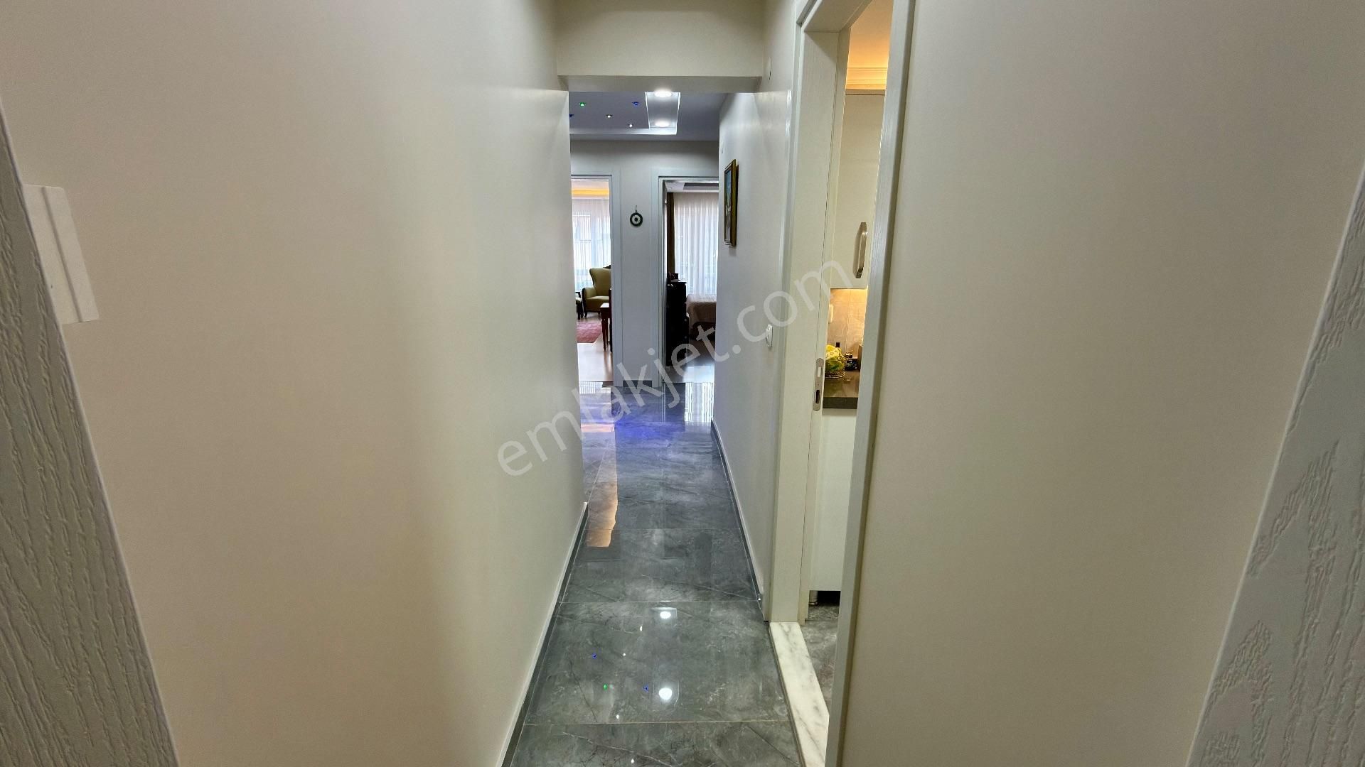 Göztepe’de Sahile 3 Dakika Masrafsız 2. Kat Satılık 2.5+1 Daire - Görsel 24