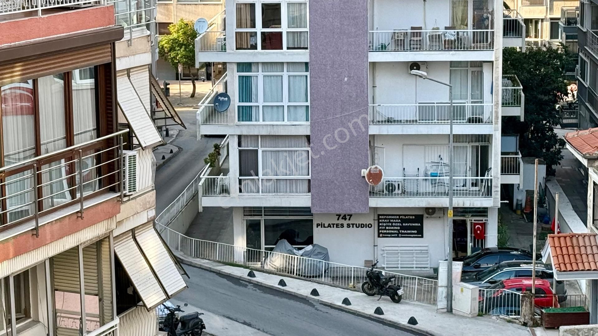 Göztepe’de Sahile 3 Dakika Masrafsız 2. Kat Satılık 2.5+1 Daire - Görsel 10