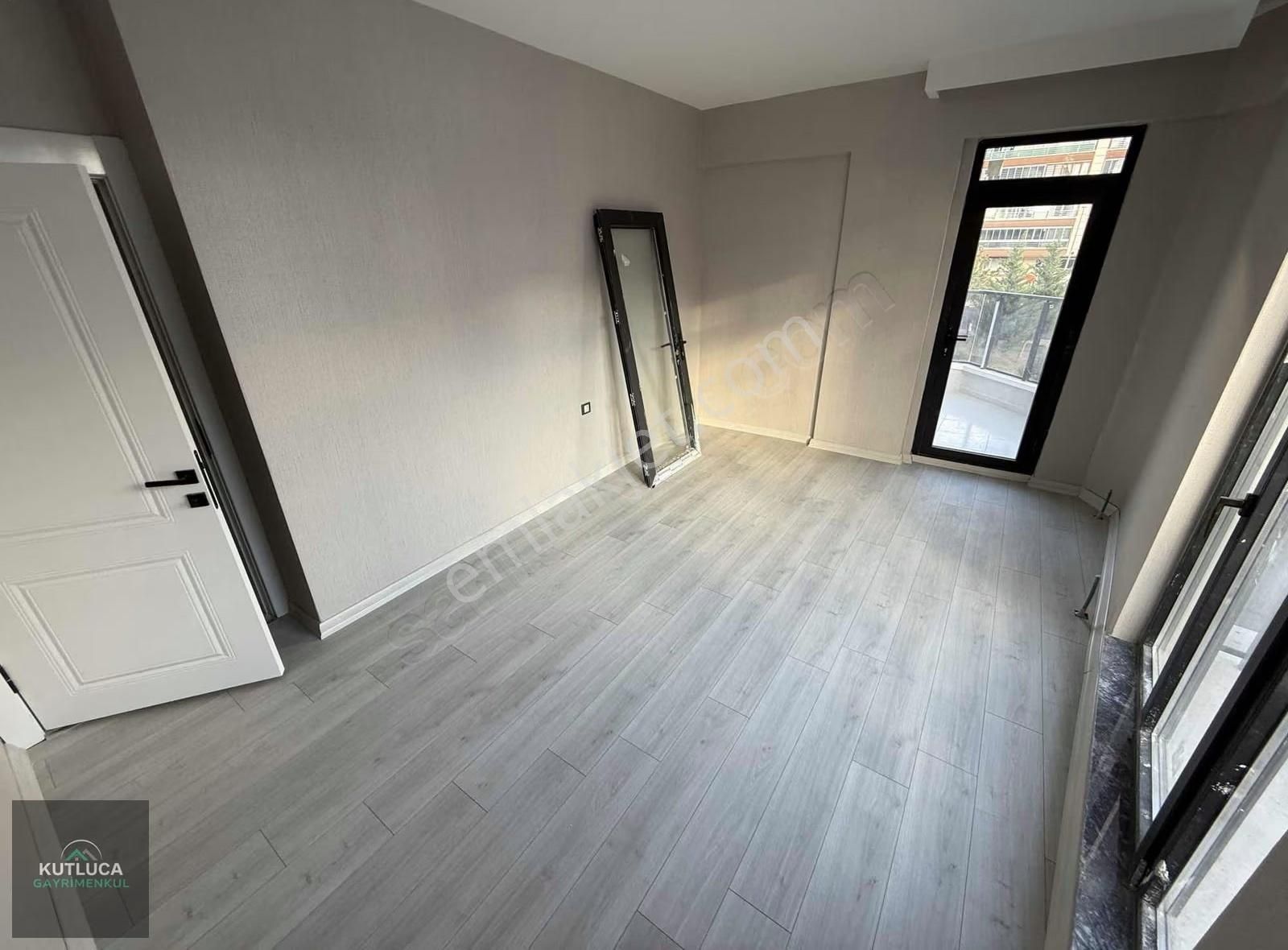 3+1 Cadde Üzeri Sağlık Ocağı Okul Ve Market Yakını Sıfır İskanlı - Görsel 5