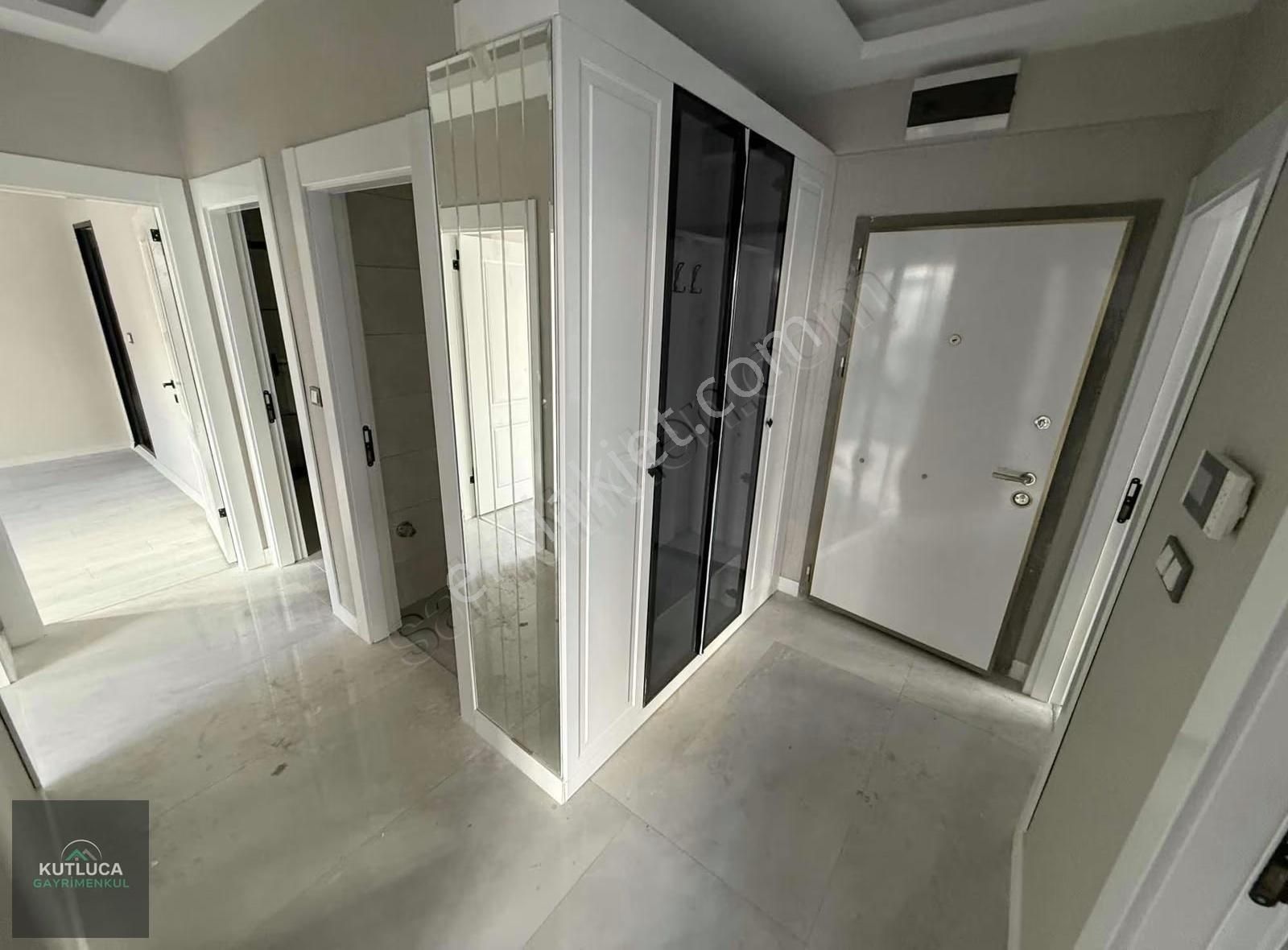 3+1 Cadde Üzeri Sağlık Ocağı Okul Ve Market Yakını Sıfır İskanlı - Görsel 6