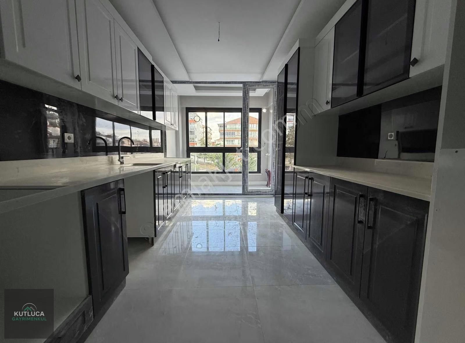 3+1 Cadde Üzeri Sağlık Ocağı Okul Ve Market Yakını Sıfır İskanlı - Görsel 10