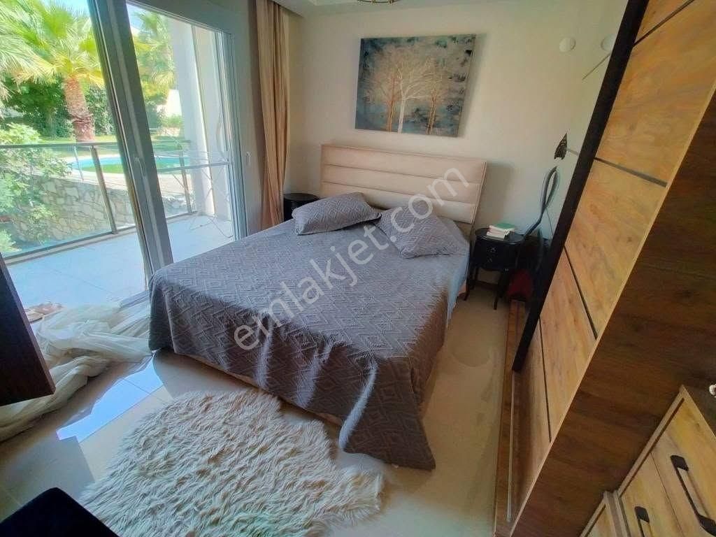 🏚️kusadasi Sogucakta .geniş Bahçeli, Ortak Havuzlu 5 Oda 2 Salon - Görsel 22