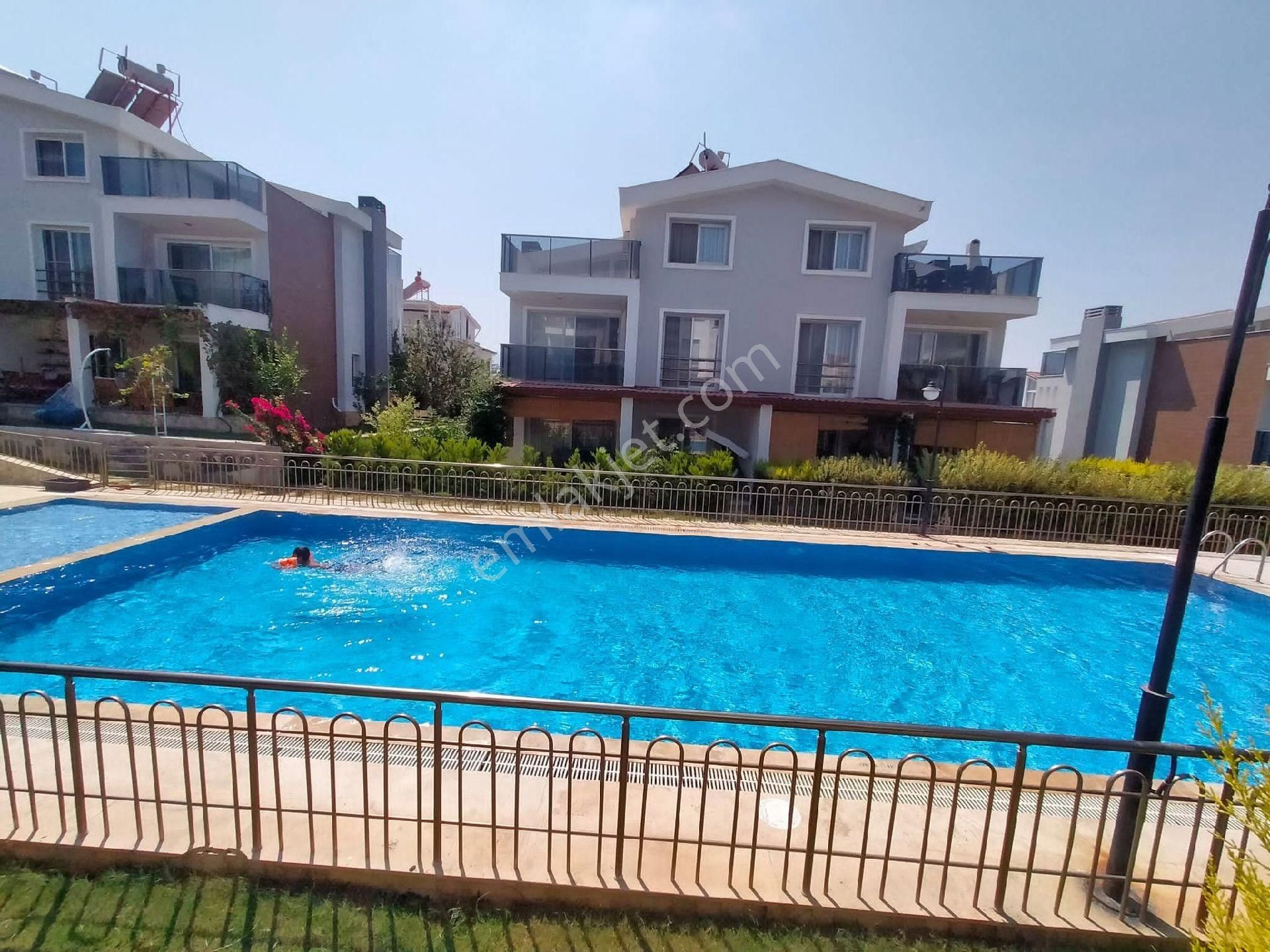 🏚️kusadasi Sogucakta .geniş Bahçeli, Ortak Havuzlu 5 Oda 2 Salon - Görsel 7