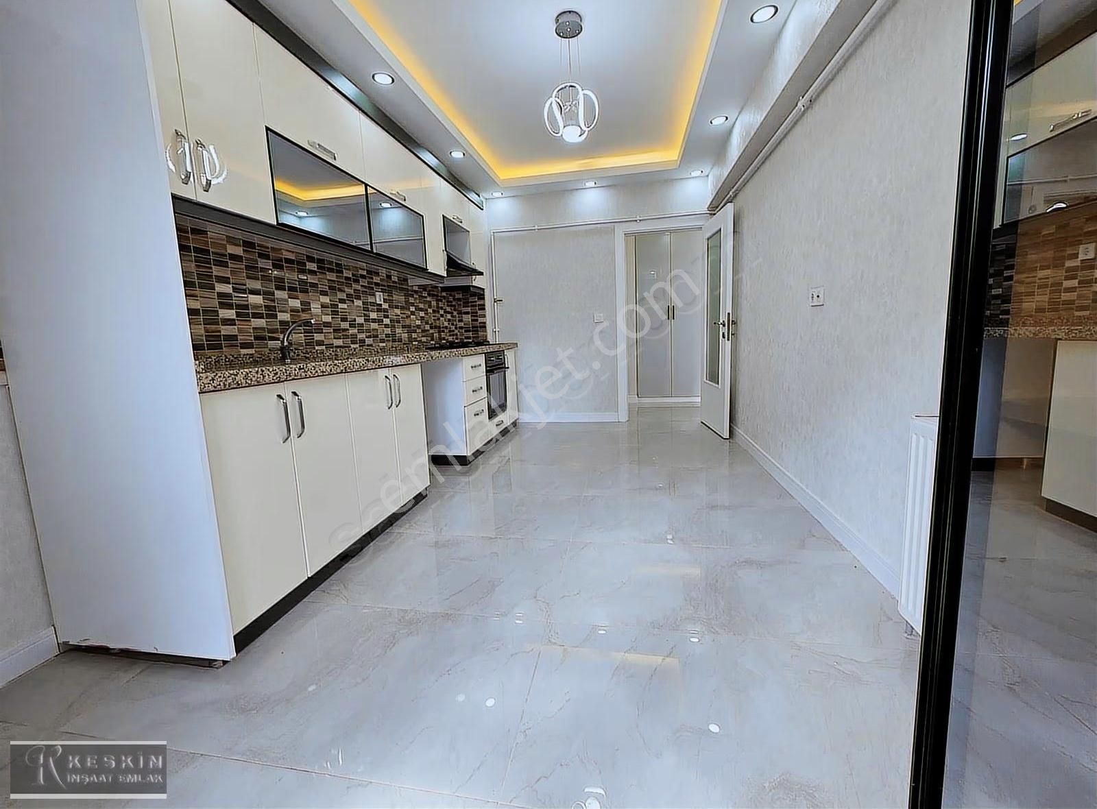 Keçiören Bağlum Merkezde 1.kat 3+1 Full Yapılı Yeni Bina Satılık - Görsel 4