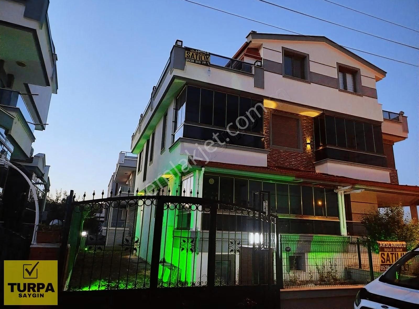 Menderes Mithatpaşa Mahallesi Satılık 4+1 Villa - Görsel 3
