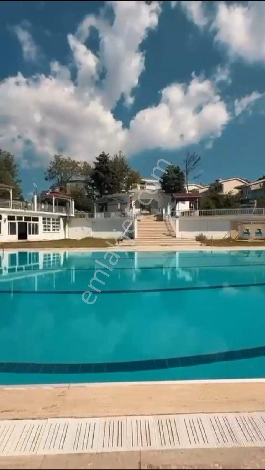 Cadde34 Yapı'dan Beylikdüzü Gürpınar Tatil Köyünde 2 Katlı 3+1 Müstakil Daire Satışta!!!