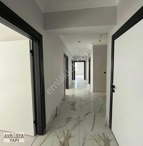 Kod 3183 Abdurrahmangazi Mah. Metroya Yürüme Mesafesinde Ara Kat - Görsel 5