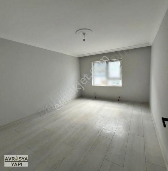 Kod 3183 Abdurrahmangazi Mah. Metroya Yürüme Mesafesinde Ara Kat - Görsel 8