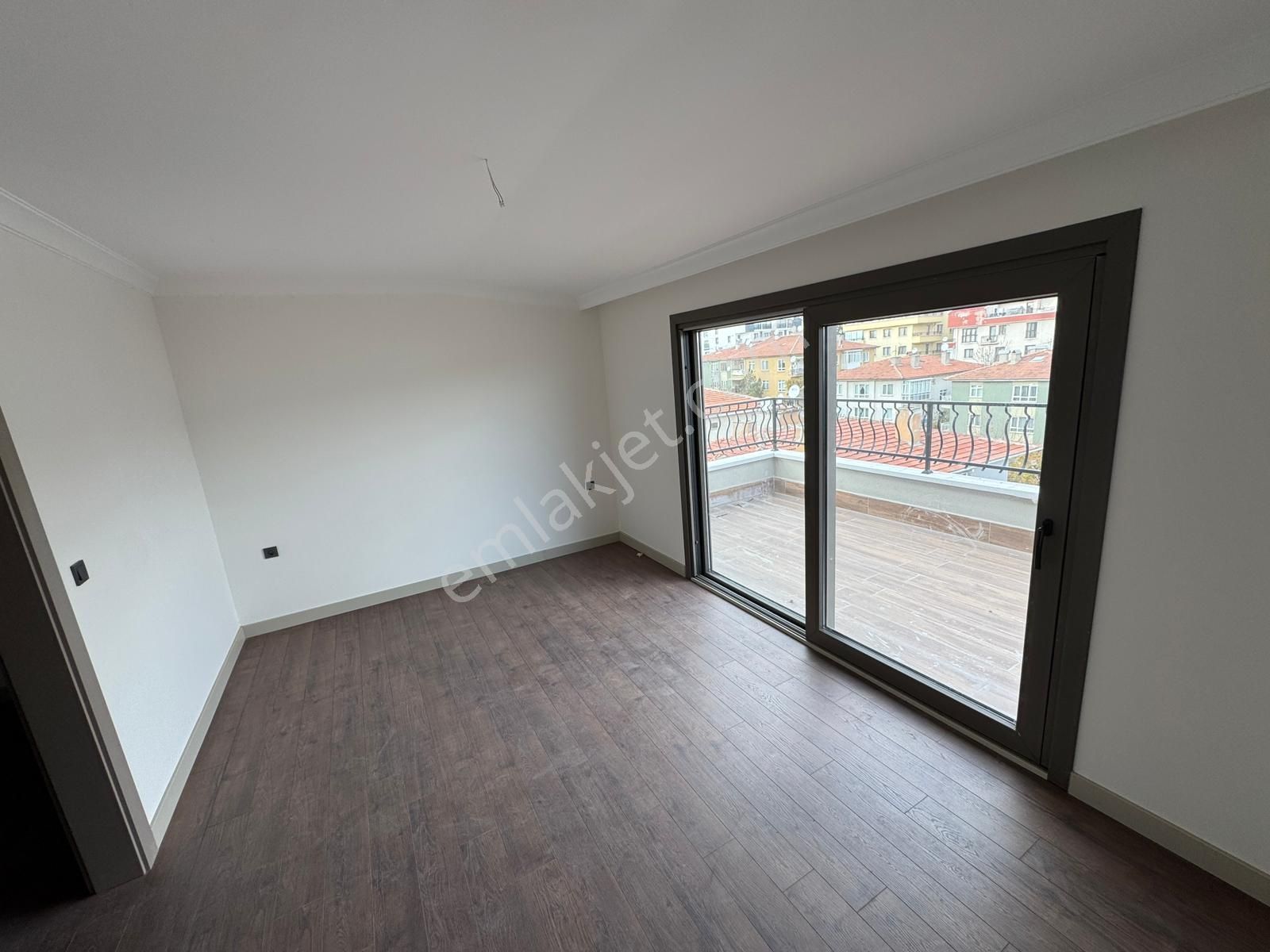 Yunus Emre Mah. Ultra Lüx Yapılı Teraslı 4+1 Satılık Dubleks - Görsel 9