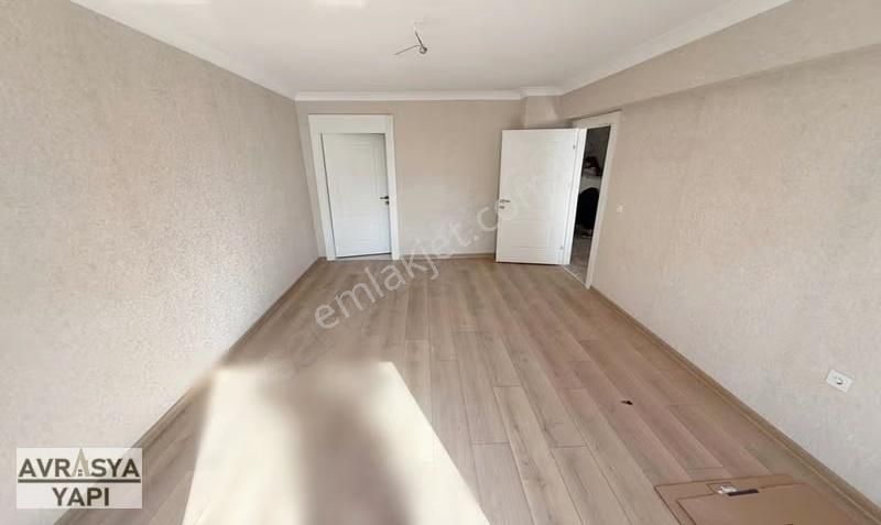 Kod 3270 Yunusemre Mah. Oturuma Hazır Ara Kat 2+1 Daire - Görsel 10