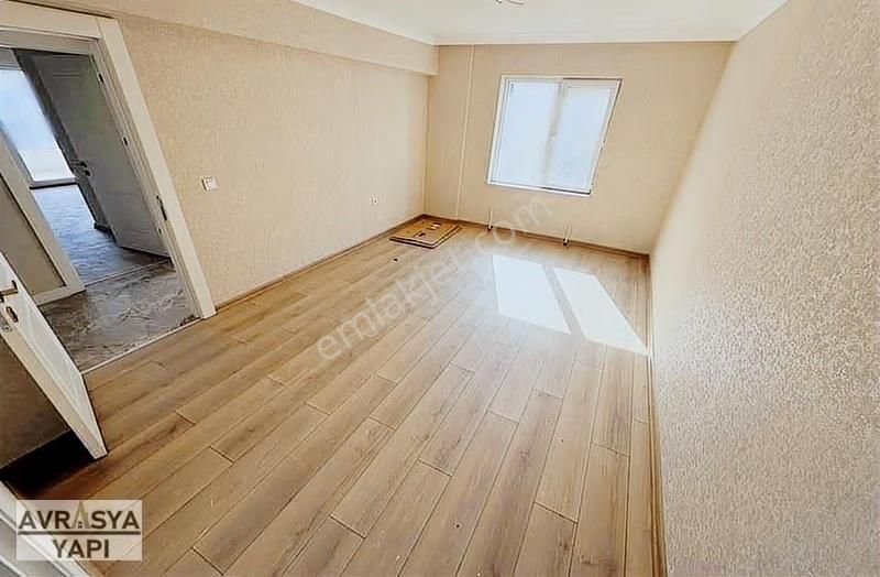 Kod 3270 Yunusemre Mah. Oturuma Hazır Ara Kat 2+1 Daire - Görsel 7