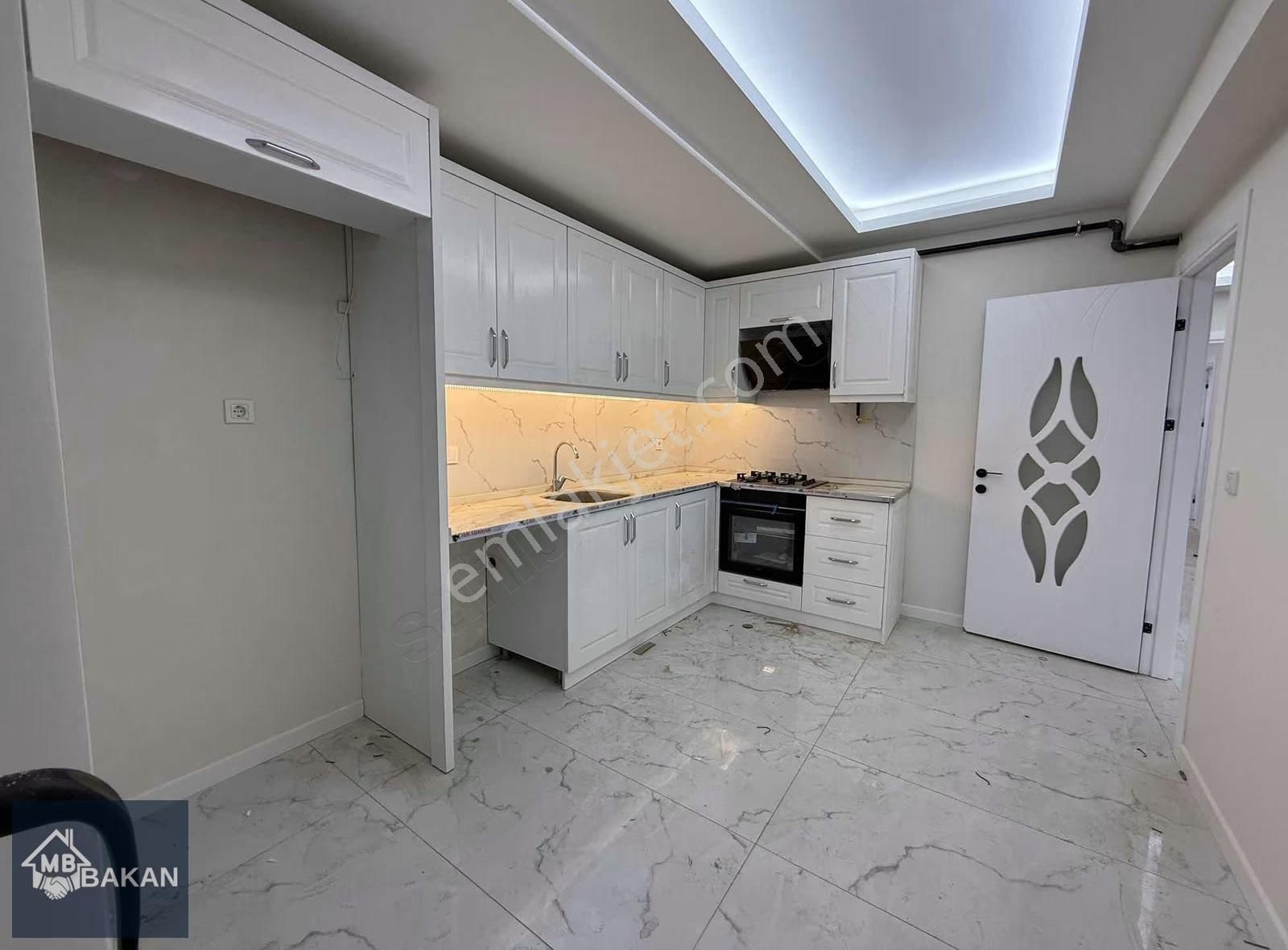 Bakan'dan Ultra Lüks Sıfır 2+1 Site İçinde Klimalı - Görsel 3