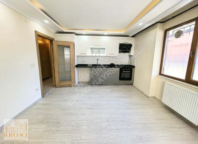 Emar Avm' Nin Çok Yakını Metro-metrobüse 10dk. Yürüme 2+1 B.katı - Görsel 7