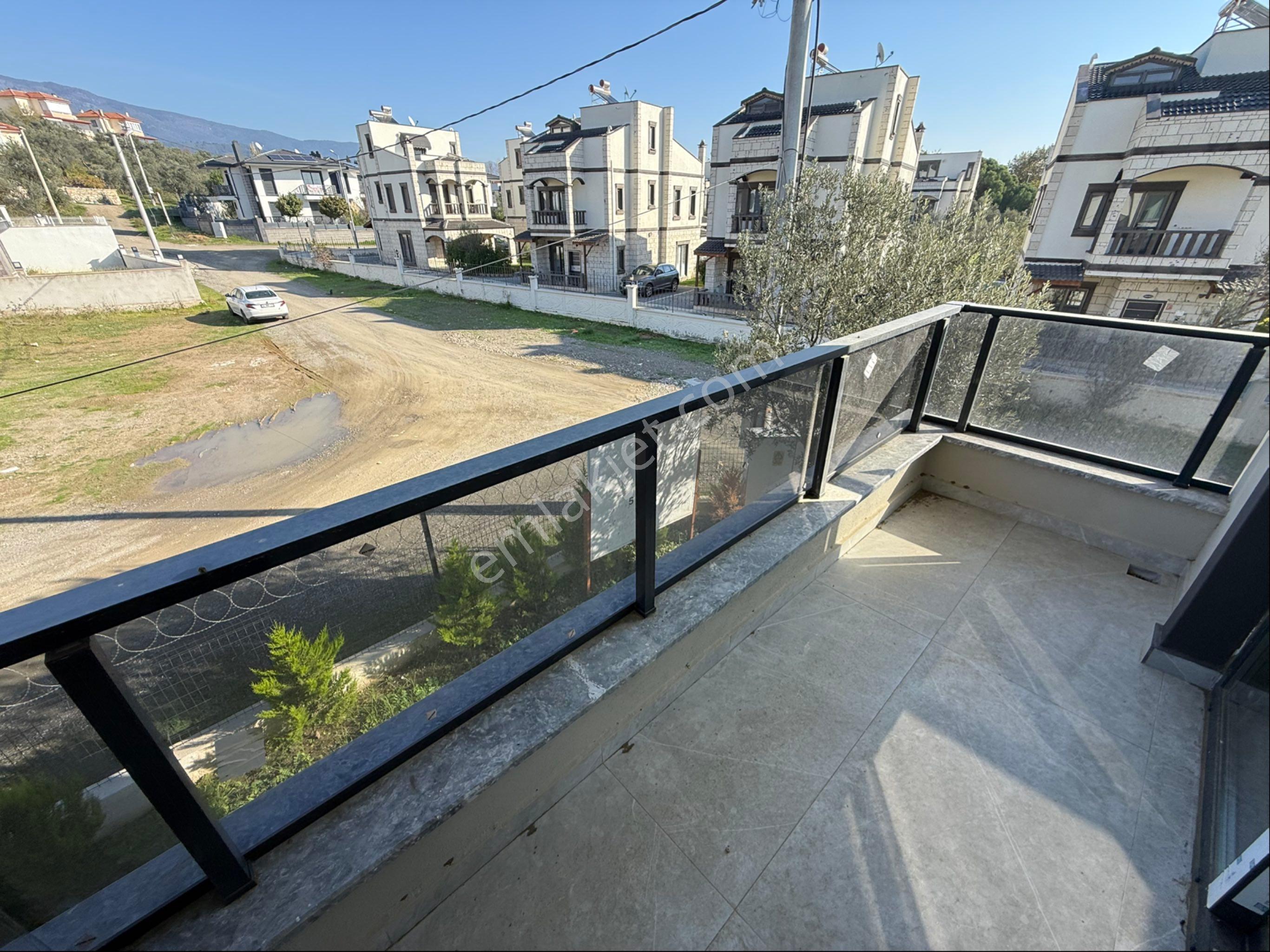 Kale Gayrimenkul’den Güre’de Havuzlu 5+1 Müstakil Satılık Villa - Görsel 23