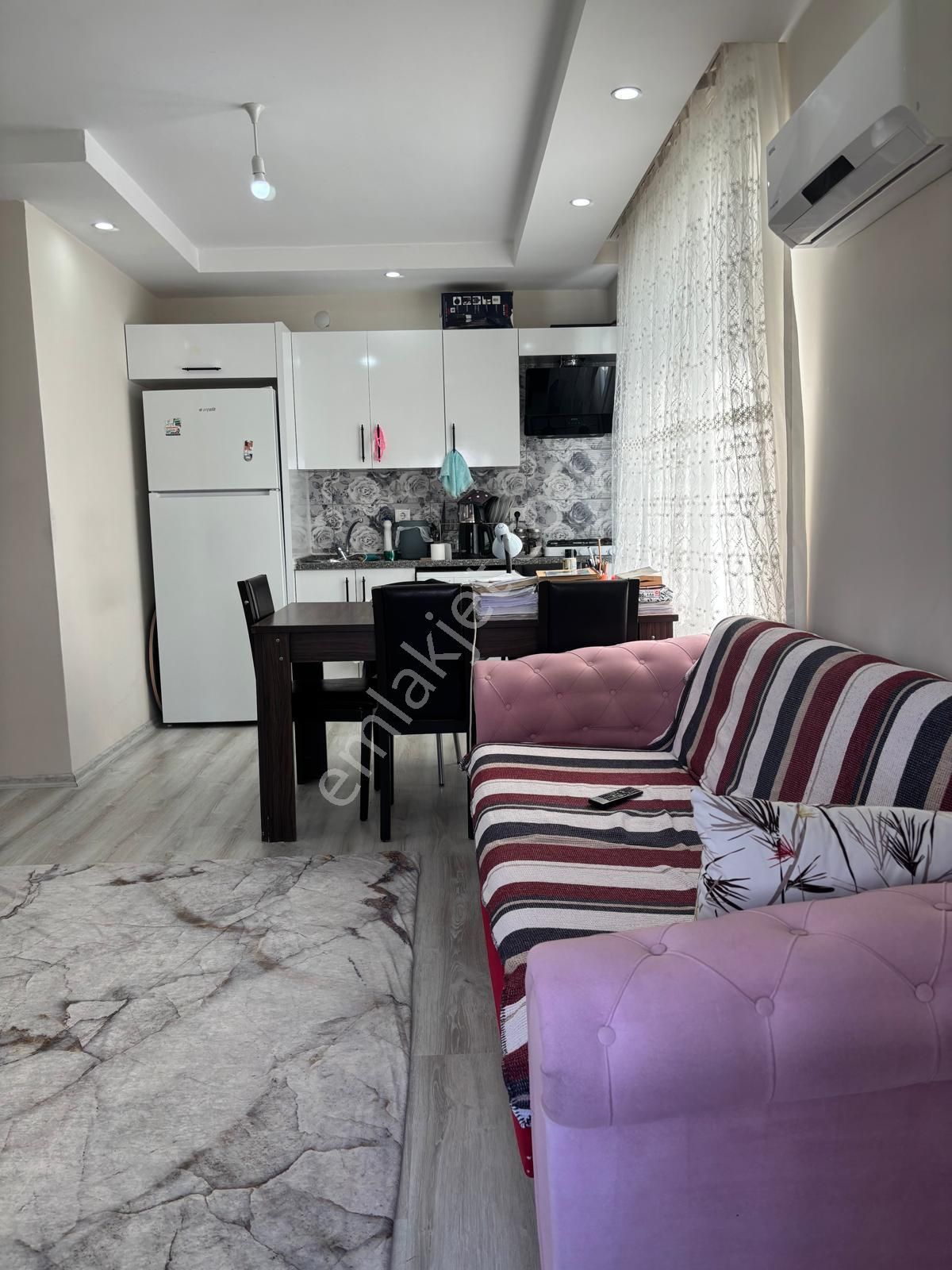 🏡 Tetik Emlak’tan Sümer Mahallesinde Eşyalı 1+1 Satılık Daire