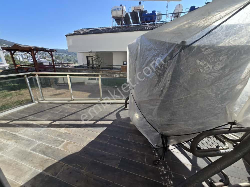 Akbük Deniz Manzaralı - Bahçe Kullanım Alanlı 3+1 Dubleks - Görsel 19