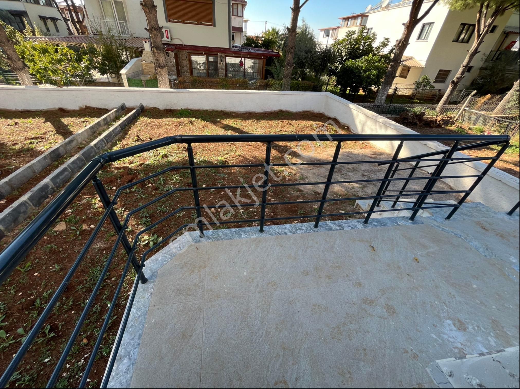 Zirve Gayrimenkul'den Daire Fiyatına Bahçeli Sıfır Bitişik Nizam Villa - Görsel 24